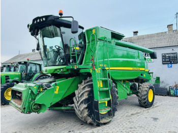 Mietitrebbia JOHN DEERE W660