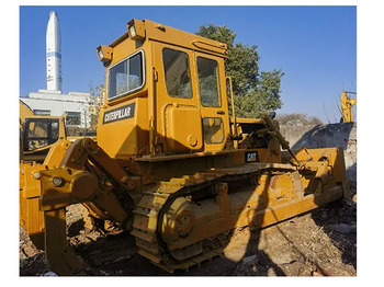 Bulldozer CATERPILLAR D6G