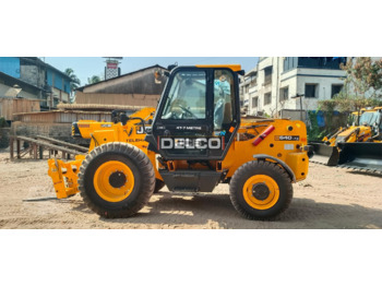 Sollevatore telescopico JCB