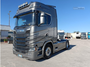 Trattore stradale SCANIA S 650