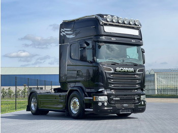 Trattore stradale SCANIA R 580