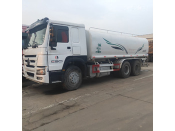 Camion cisterna SINOTRUK HOWO