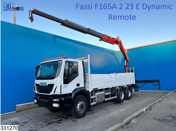 Autocarro con pianale/ Cassone fisso IVECO Trakker