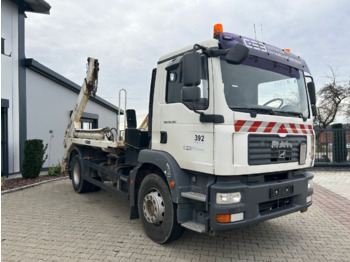 Autocarro multibenna MAN TGM 18.280