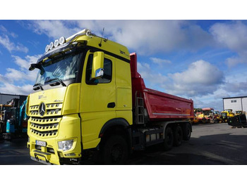 Autocarro ribaltabile MERCEDES-BENZ Arocs