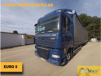 Camion centinato DAF XF 105 460