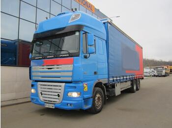 Autocarro furgonato DAF XF 105 410