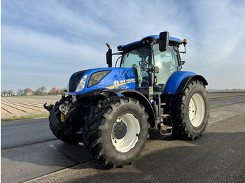 Trattore NEW HOLLAND T7.245