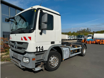 Autocarro telaio MERCEDES-BENZ Actros 1832