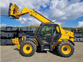 Sollevatore telescopico JCB