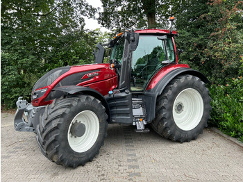 Trattore VALTRA T214