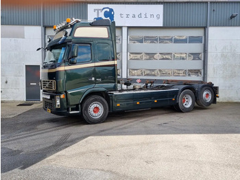 Camion con sistema di cavi VOLVO FH13 520