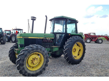 Trattore JOHN DEERE 3050