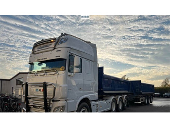 Autocarro scarrabile DAF XF 530