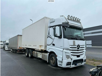 Autocarro furgonato MERCEDES-BENZ Actros