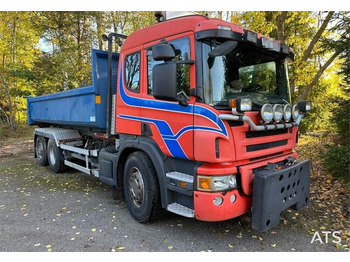 Autocarro scarrabile SCANIA P 420