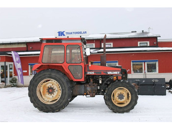 Trattore VALTRA