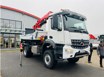 Autocarro ribaltabile MERCEDES-BENZ Arocs