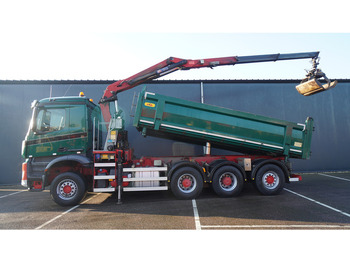 Camion con gru MERCEDES-BENZ Arocs