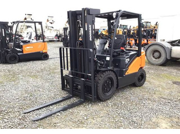 Carrello elevatore DOOSAN