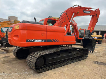 Escavatore cingolato DOOSAN DX225LC