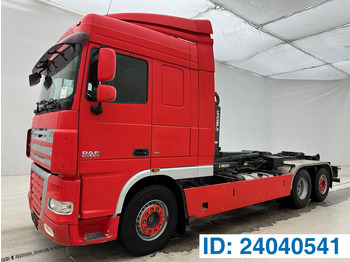 Autocarro scarrabile DAF XF 105 410