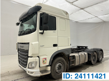 Trattore stradale DAF XF 530