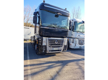 Trattore stradale RENAULT Magnum 520