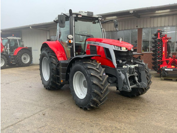 Trattore MASSEY FERGUSON 100 series