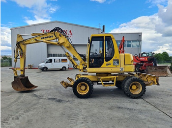 Escavatore gommato KOMATSU