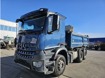 Autocarro ribaltabile MERCEDES-BENZ Arocs 2651