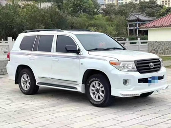 Autovettura TOYOTA Land Cruiser