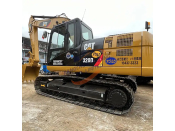 Escavatore CATERPILLAR 320D