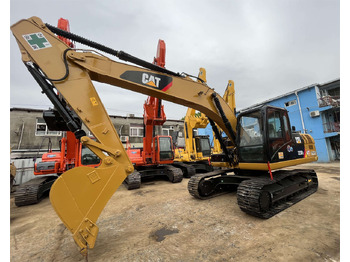 Escavatore CATERPILLAR 320D