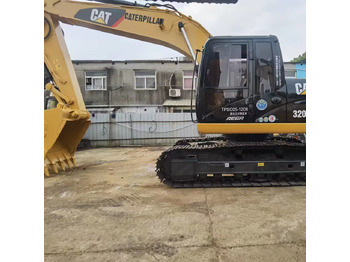 Escavatore CATERPILLAR 320D