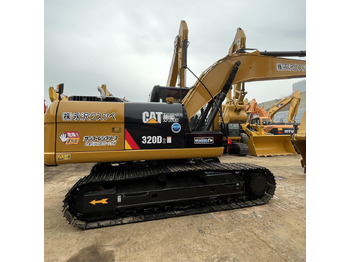 Escavatore CATERPILLAR 320D