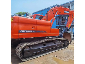 Escavatore cingolato DOOSAN DX225