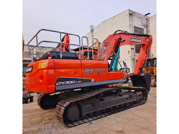 Escavatore cingolato DOOSAN DX300