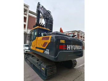 Escavatore cingolato HYUNDAI