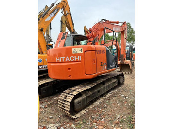 Escavatore cingolato HITACHI ZX135