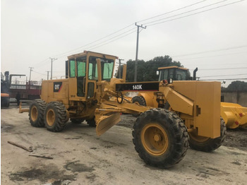 Grader CATERPILLAR 140K