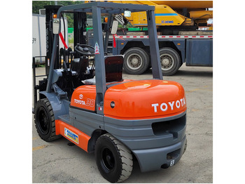 Carrello elevatore diesel TOYOTA