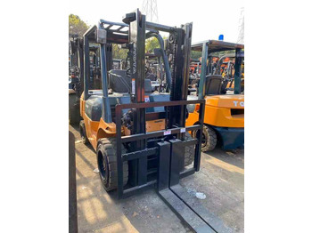 Carrello elevatore diesel Used Hydraulic Forklift Komatsu FD30 diesel Forklift for Sale: foto 4