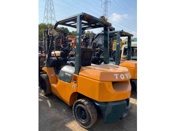 Carrello elevatore diesel Used Hydraulic Forklift Komatsu FD30 diesel Forklift for Sale: foto 2