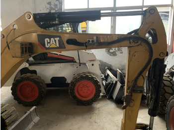 Miniescavatore CATERPILLAR 302