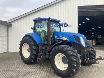 Trattore NEW HOLLAND T7050