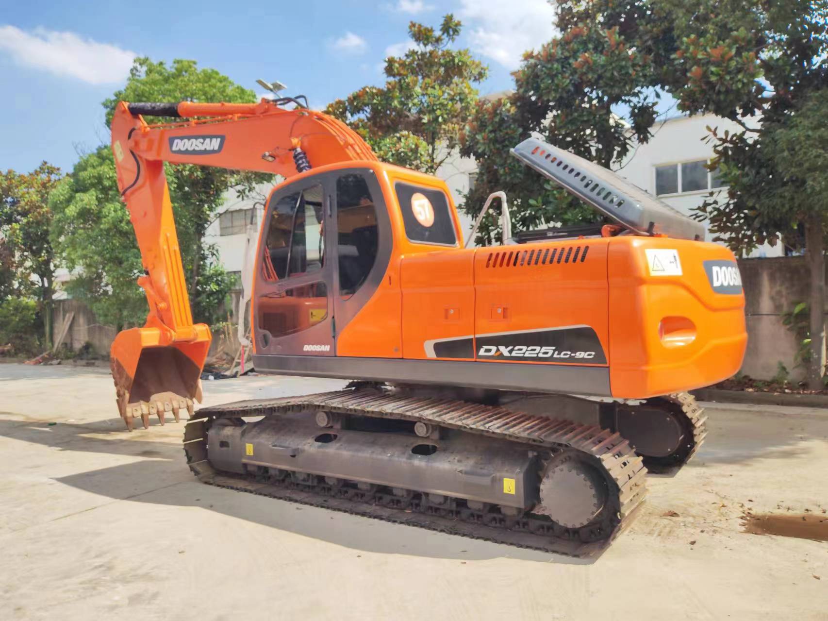 Escavatore cingolato DOOSAN DX225