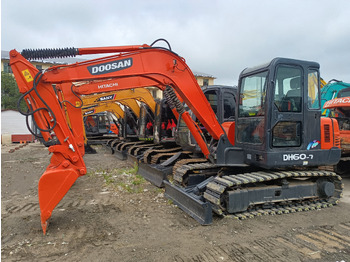 Escavatore cingolato DOOSAN DH60-7