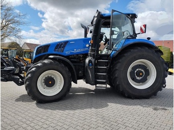 Trattore NEW HOLLAND T8