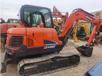 Miniescavatore DOOSAN DX60